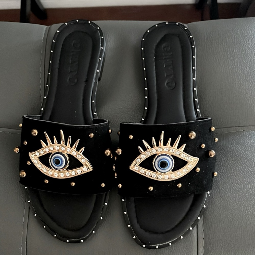 Beautiful sandal size 38 made in Turkey
